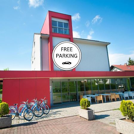 Simbol Rooms With Free Private Parking Ljubljana Exterior photo