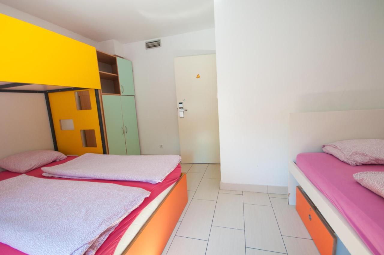 Simbol Rooms With Free Private Parking Ljubljana Room photo