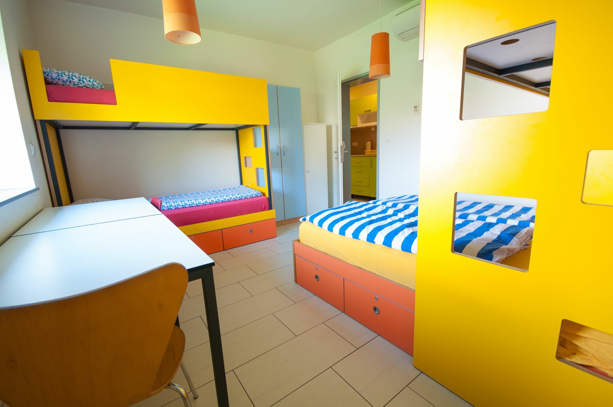 Simbol Rooms With Free Private Parking Ljubljana Exterior photo